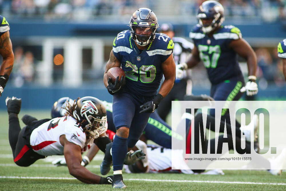 September 25, 2022: Seattle Seahawks running back Rashaad Penny (20) runs  the ball during a game between the Atlanta Falcons and Seattle Seahawks at  Lumen Field in Seattle, WA. The Falcons won