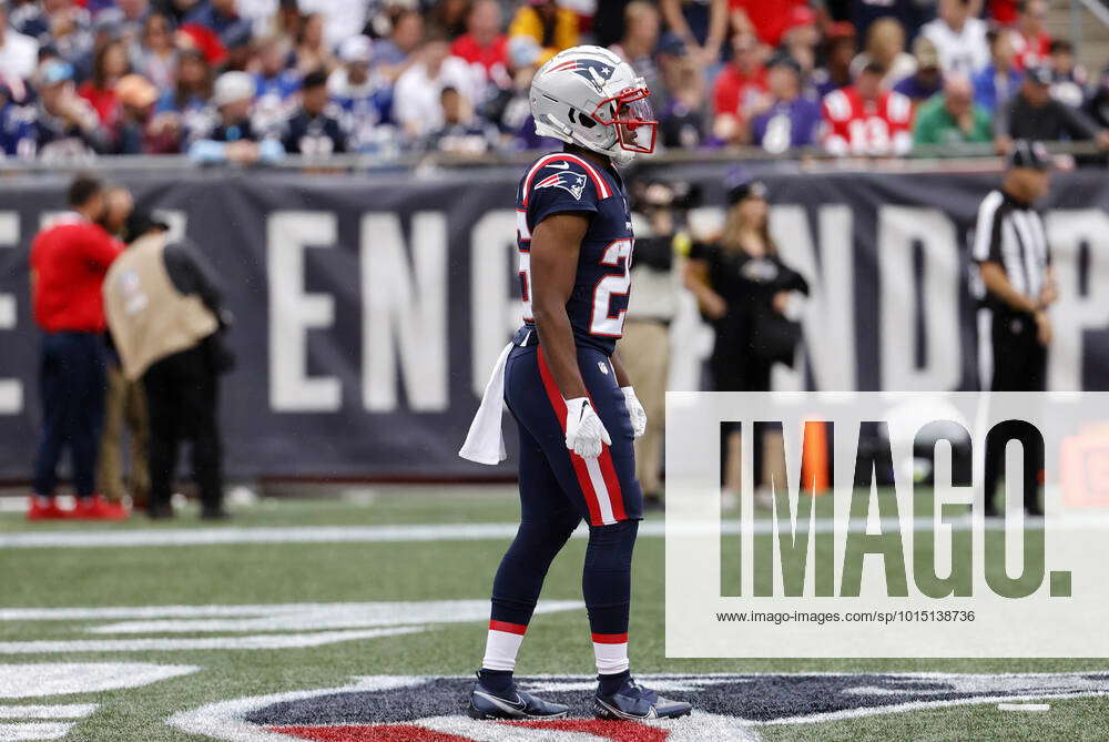 FOXBOROUGH, MA - SEPTEMBER 25: New England Patriots defensive end