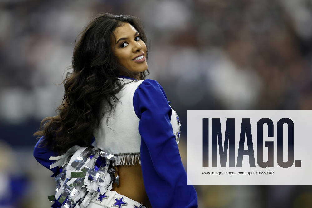 Dallas Cowboys vs Washington Commanders – Dallas Cowboys Cheerleaders