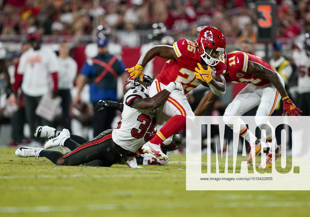 TAMPA, FL OCTOBER 02 Kansas City Chiefs running back Clyde Edwards