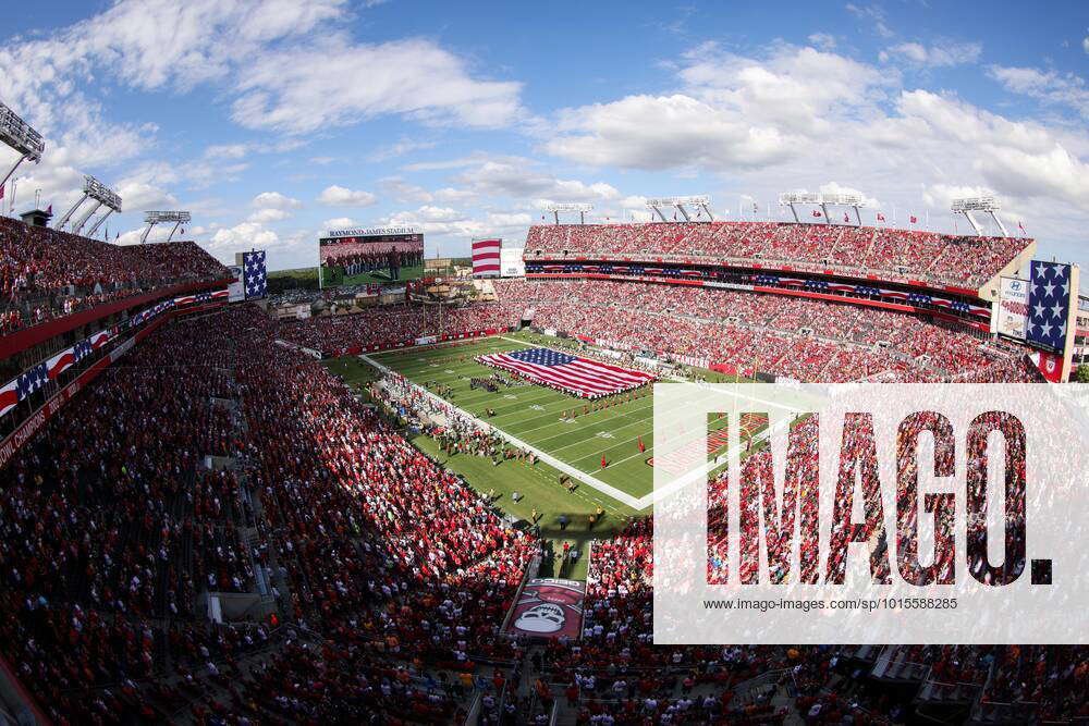 during the XXX half of an NFL football game Sunday, Sept. 25, 2022, in  Tampa, Fla. (AP Photo/Jason Behnken Stock Photo - Alamy