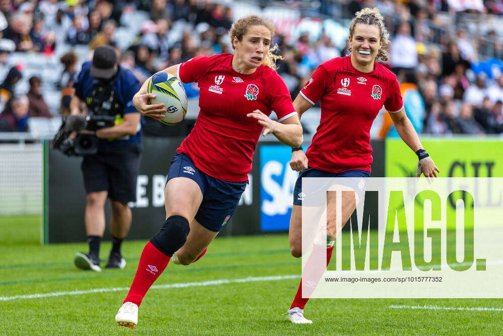 Womens Rugby World Cup Fiji England Abby Dow Of England Scores A Try During The Women S Rugby 