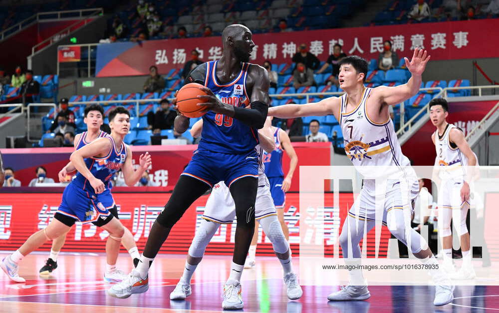 (221015) HANGZHOU, Oct. 15, 2022 Beijing Royal Fighters Yu