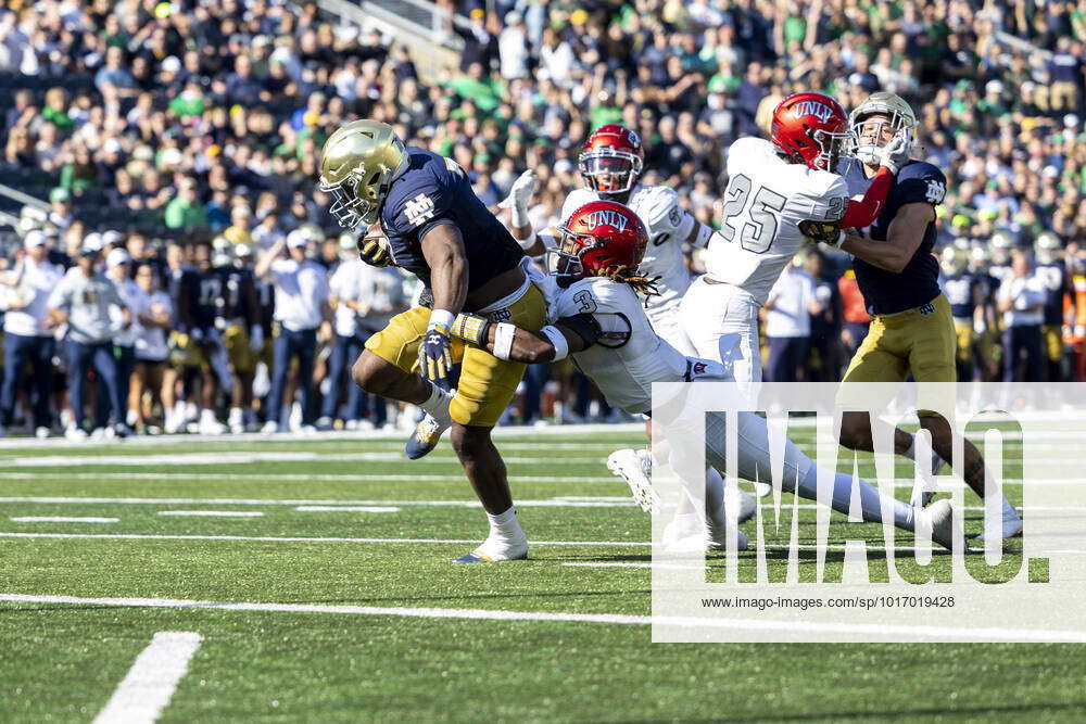 October 22, 2022: Notre Dame Running Back Audric Estime (7) Runs With ...