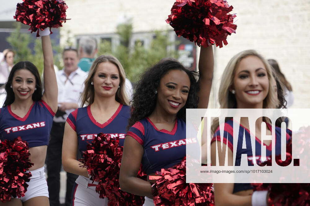 2022-10-23 (F1, Houston Texans Cheerleaders, Austin)