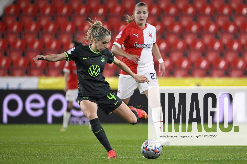 Slavia Praha (w) vs VfL Wolfsburg (w) 26.10.2022 at UEFA Women's