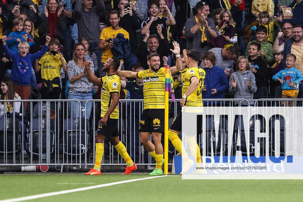 30.10.2022, Bern, Wankdorf, Super League BSC Young Boys FC Basel 1893, 15 Meschack Elia (Young Bo