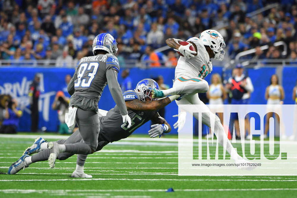 DETROIT, MI - OCTOBER 30: Miami Dolphins Wide receiver (11) Cedrick Wilson  Jr. tries to jump over