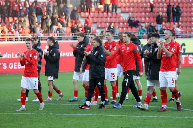 HFC players cheering with fans after 3 1 home win in the match ...