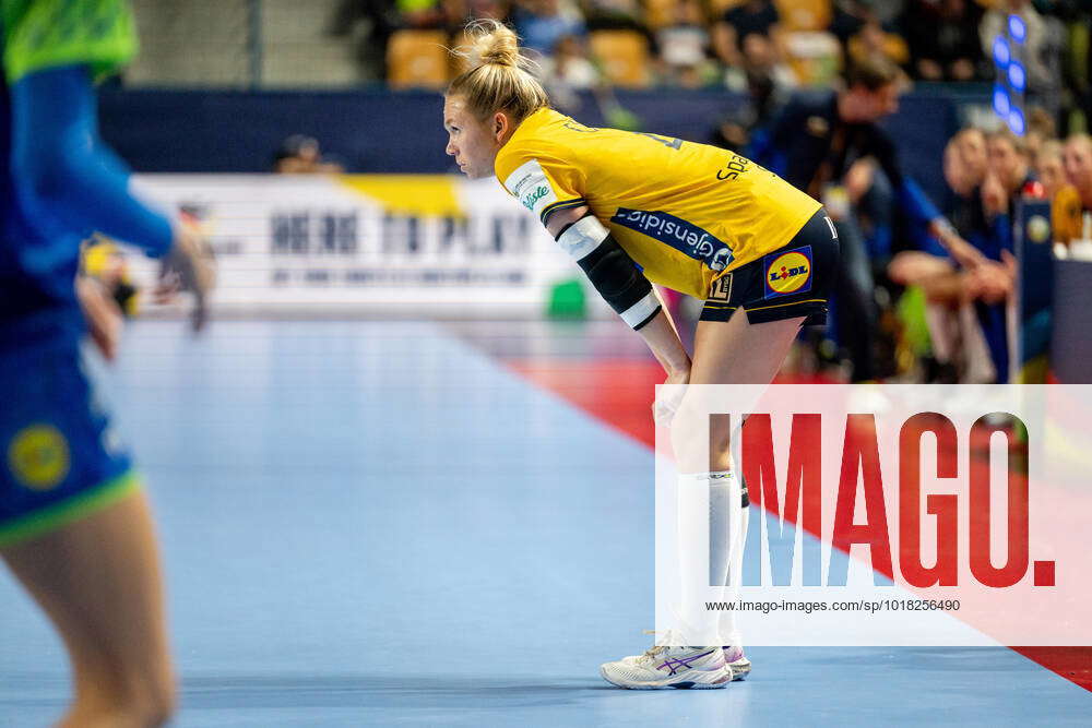 221106 Jenny Carlson Of Sweden Looks Dejected During The EHF Womens ...