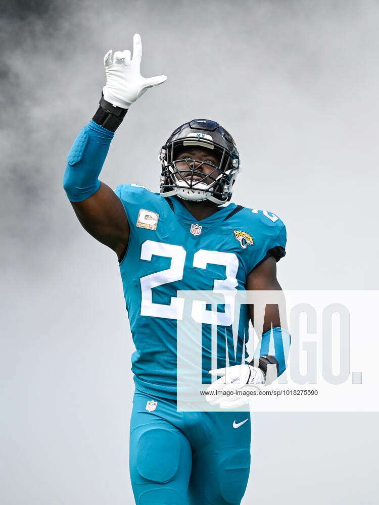 November 6, 2022: Jacksonville Jaguars linebacker Foyesade Oluokun (23) is  introduced before a game