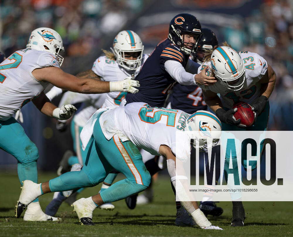 November 6, 2022: Miami Dolphins Andrew Van Ginkel (43) carries the ball  back for a touchdown