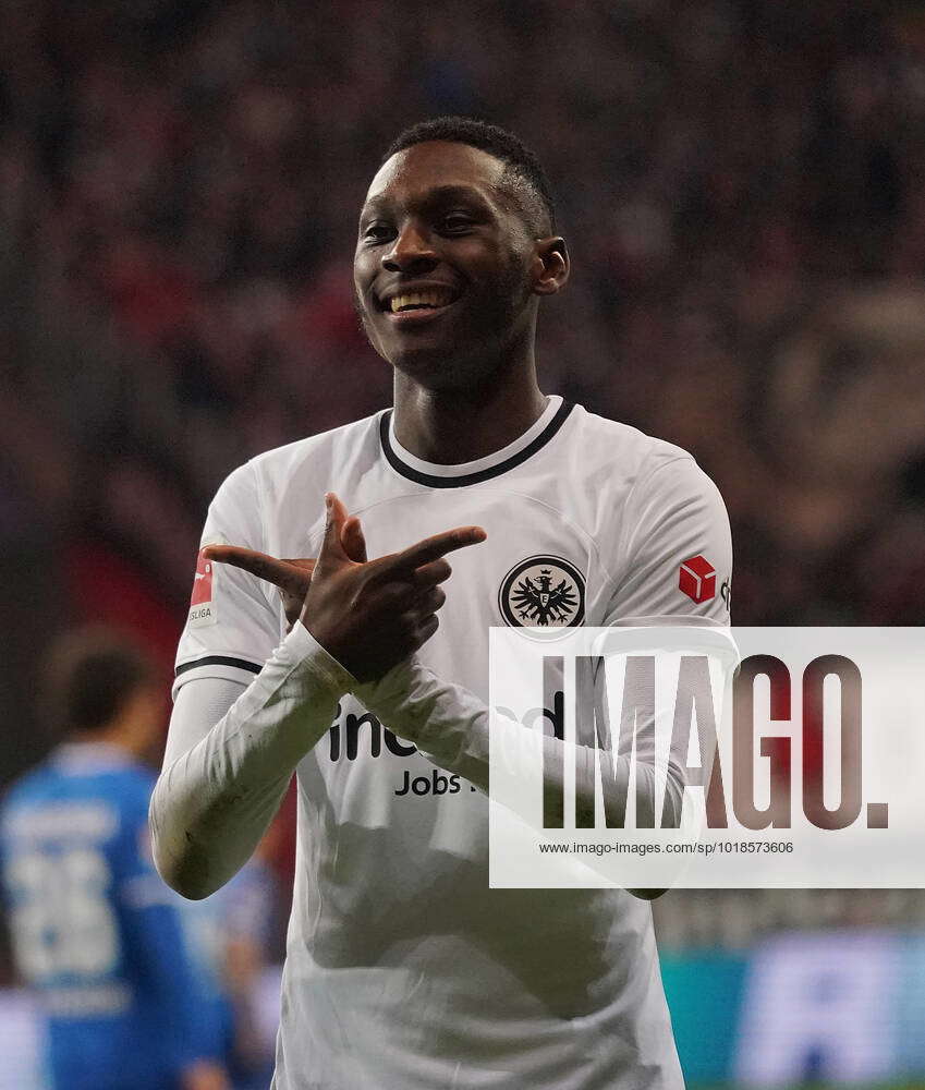 Goal celebration Randal Kolo MUANI Eintracht Frankfurt after goal to 2 0,  jubilation, joy