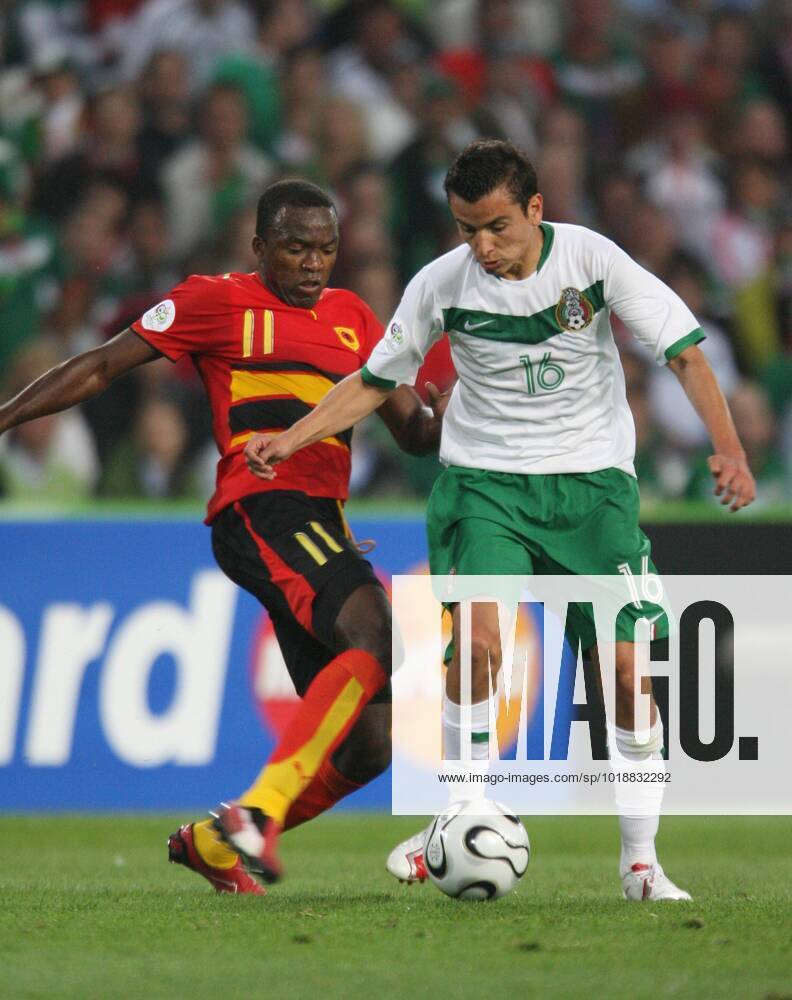 Mexico vs Angola (LR), Mateus Galiano Da Costa of Angola and Mario