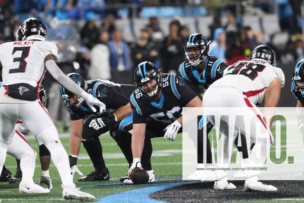 CHARLOTTE, NC - NOVEMBER 10: Carolina Panthers center/guard