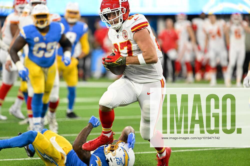 What channel is Kansas Chiefs game today vs. Chargers? (11/20/2022