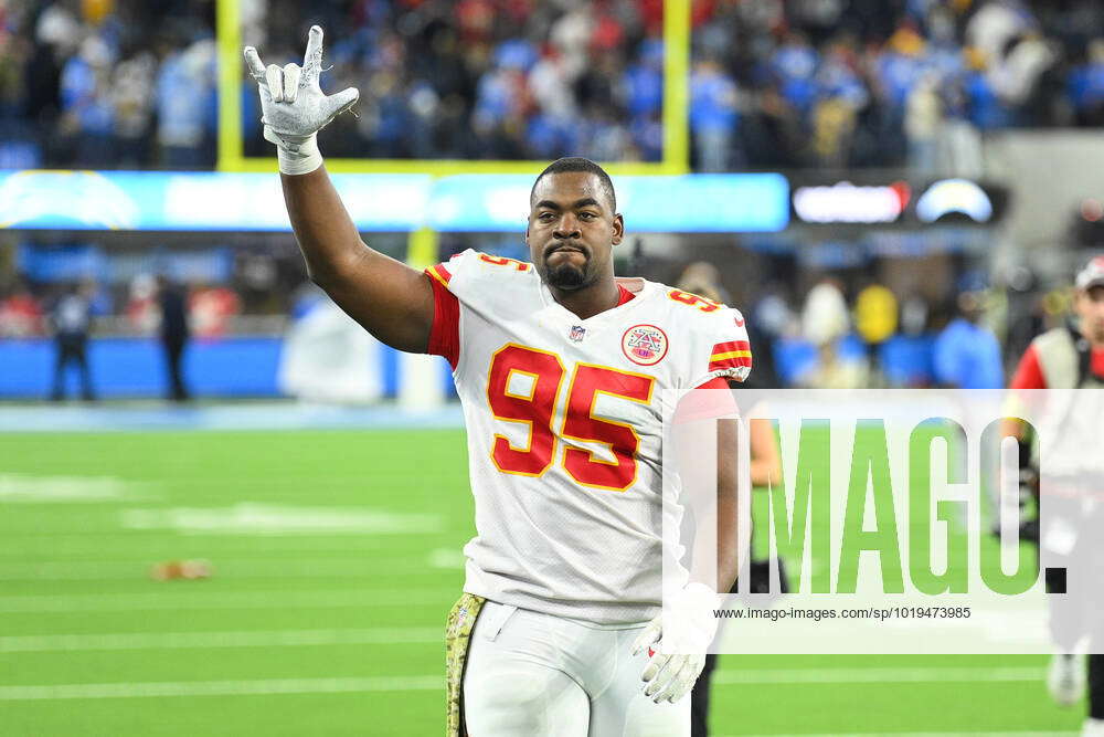 INGLEWOOD, CA - NOVEMBER 20: Kansas City Chiefs defensive tackle