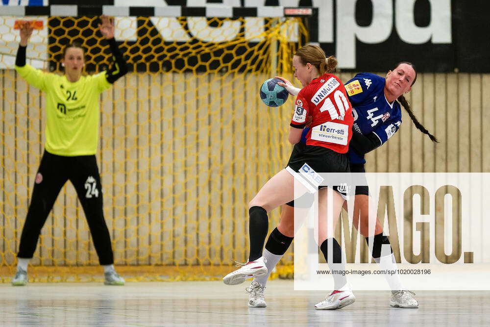 Jessica Simonelli Rebecca Duerr HSG Freiburg, 10 cant get past Jessica Kleinjung FSV ...