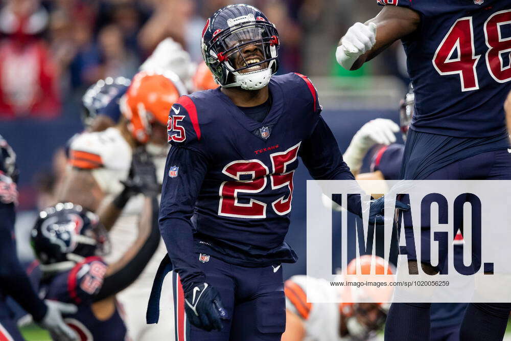 December 4, 2022: Houston Texans cornerback Desmond King II (25) celebrates  a safety during a game