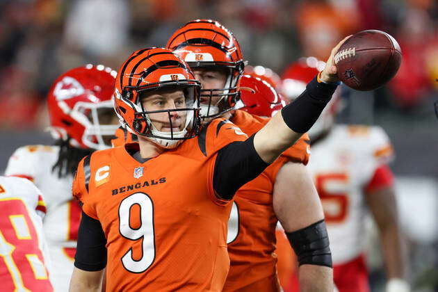 NFL, American Football Herren, USA 2022: Chiefs vs Bengals DEC 04 December 4,  2022: quarterback Joe