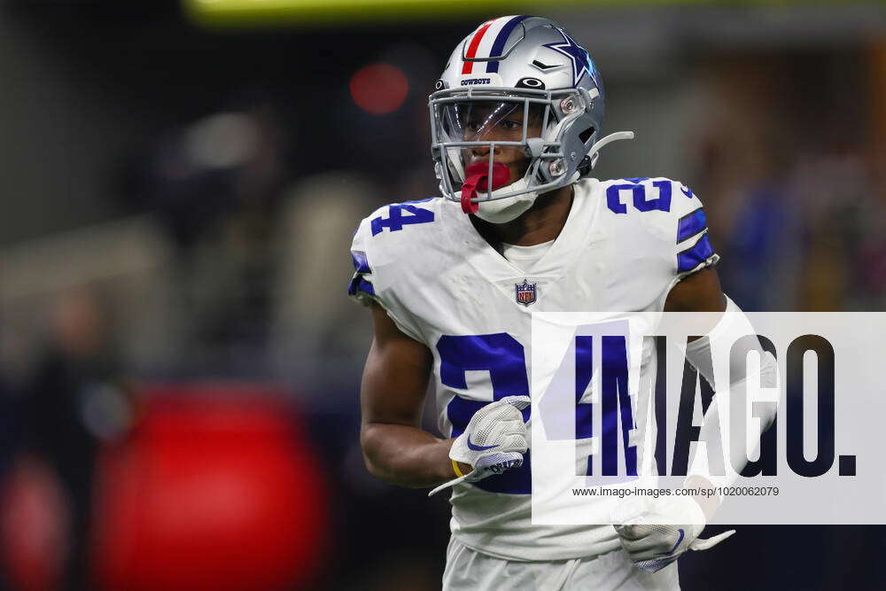 ARLINGTON, TX - DECEMBER 04: Dallas Cowboys safety Israel Mukuamu