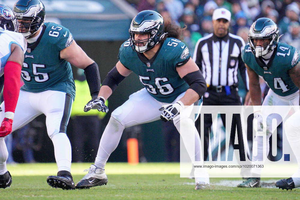 PHILADELPHIA, PA - DECEMBER 04: Philadelphia Eagles guard Isaac Seumalo (56)  sets up to block during