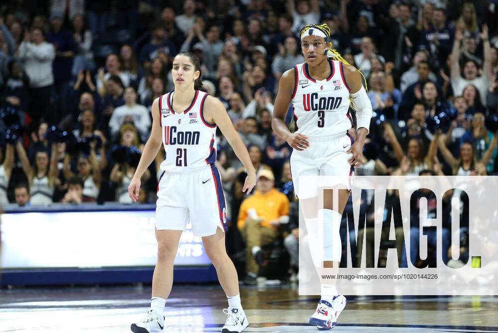 Storrs Ct December 08 Uconn Huskies Guard Ines Bettencourt 21 And 