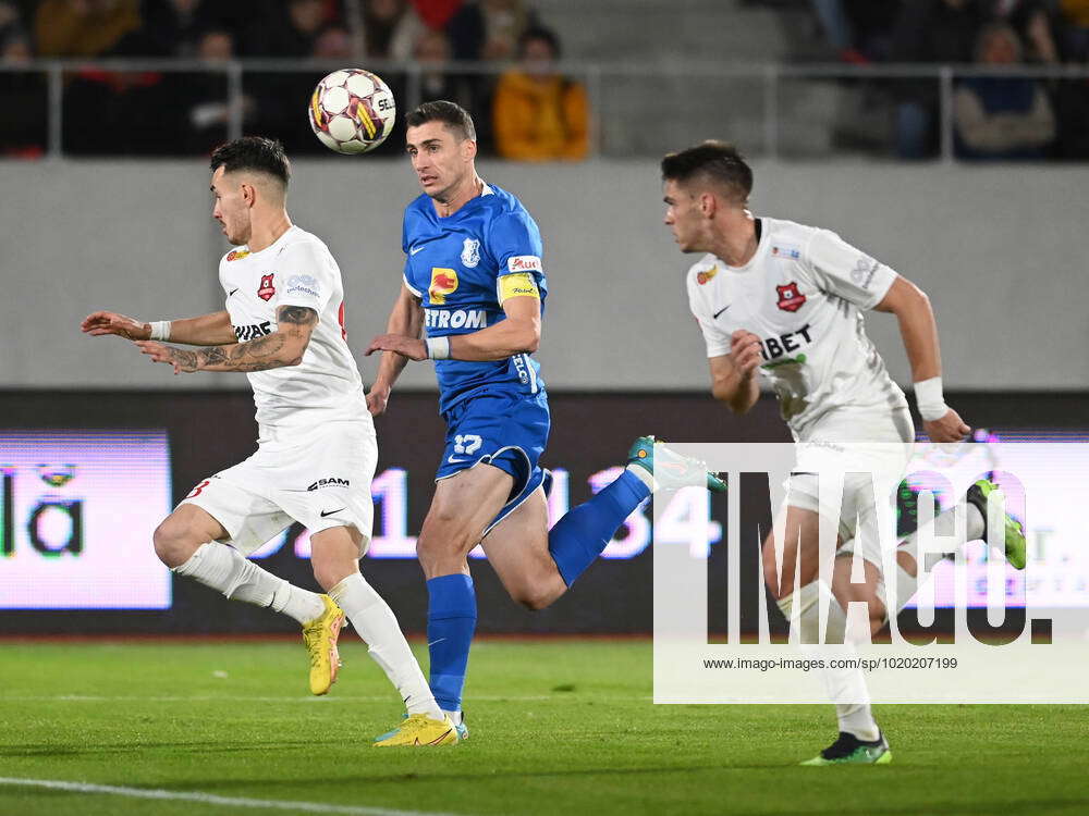 Raul Marian Oprut and Ionut Justinian Larie in the football match between FC  Hermannstadt and