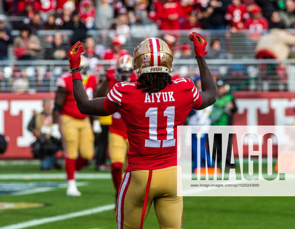 SANTA CLARA, CA - DECEMBER 11: San Francisco 49ers wide receiver Brandon  Aiyuk (11) reacts to a