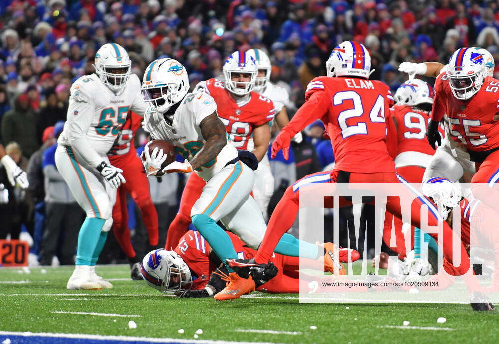 NFL, American Football Herren, USA Miami Dolphins at Buffalo Bills Dec 17,  2022; Orchard Park, New