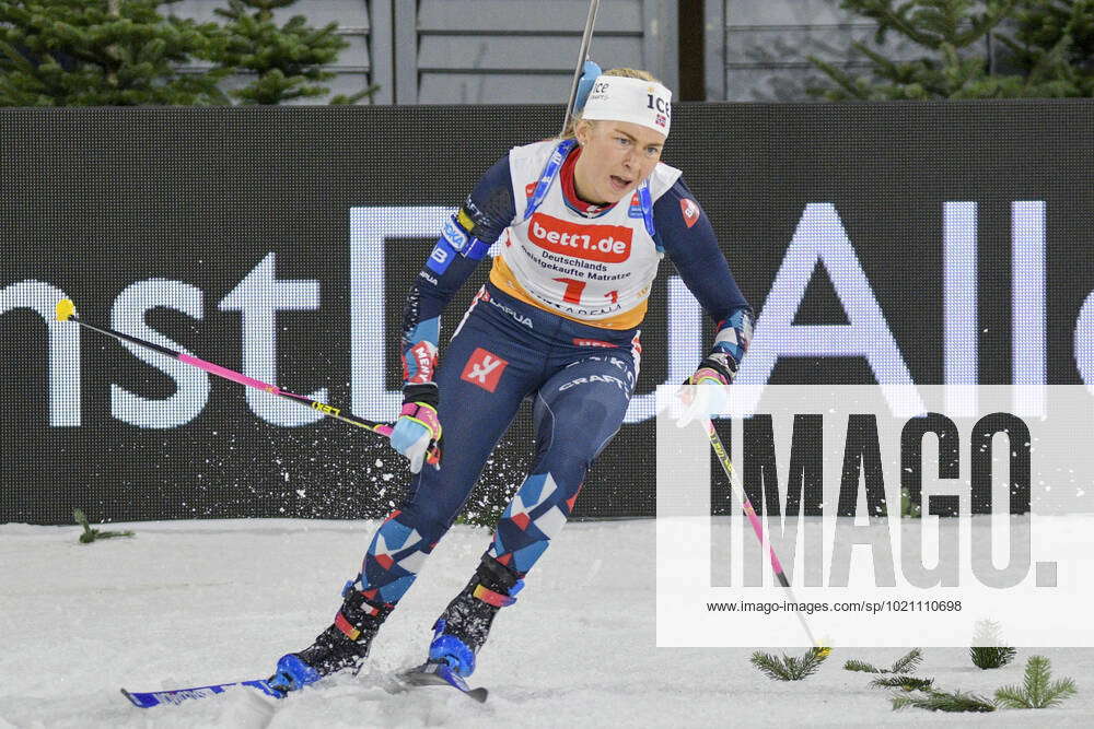 Ingrid Landmark Tandrevold NOR 28 12 2022 ¢ bett1 en Biathlon World Team Challenge at Schalke