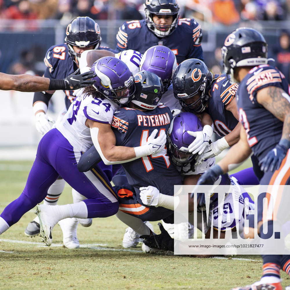 What channel is Chicago Bears game today vs. Vikings? (1/8/2023