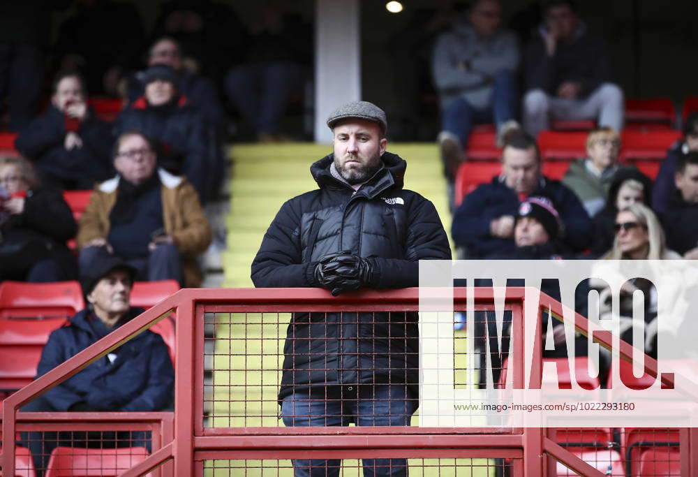 Charlton Athletic V Barnsley Sky Bet League 1 A Charlton Athletic Fan ...