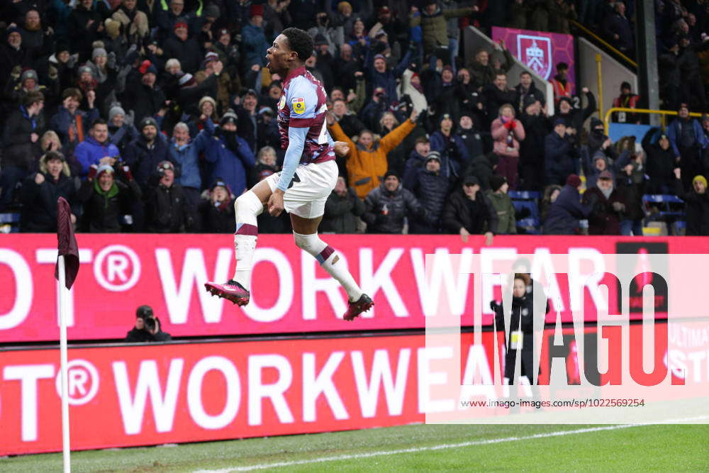 Sky Bet Championship Burnley V West Bromwich Albion Nathan Tella 23 Of ...