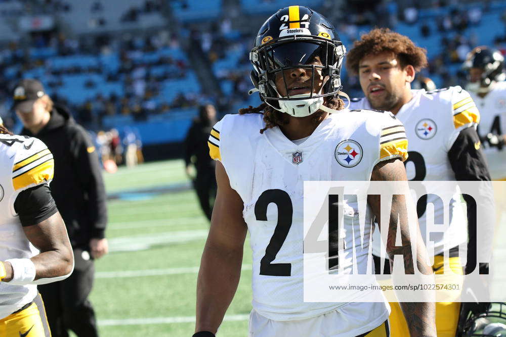 CHARLOTTE, NC - DECEMBER 18: Pittsburgh Steelers running back Benny Snell  (24) during an NFL, Americ