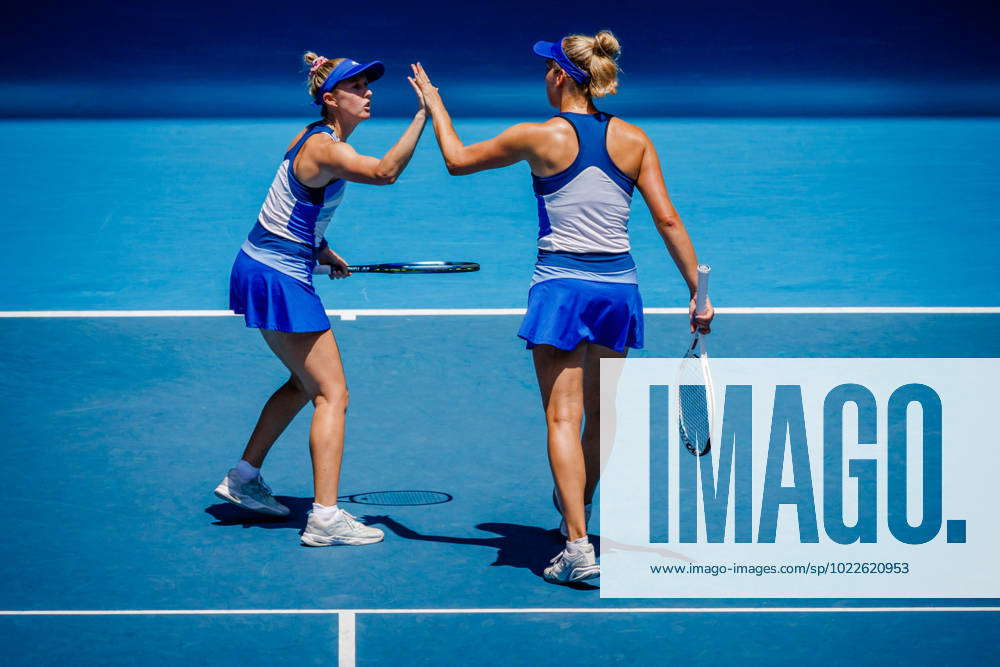 Storm Hunter Wta Tennis Damen 12 And Elise Mertens Wta 4 Pictured During A Women S Doubles Secon 0872