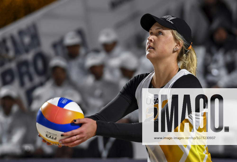 Women s Volleyball World Beach Pro Tour Finals In Doha Taryn Kloth of