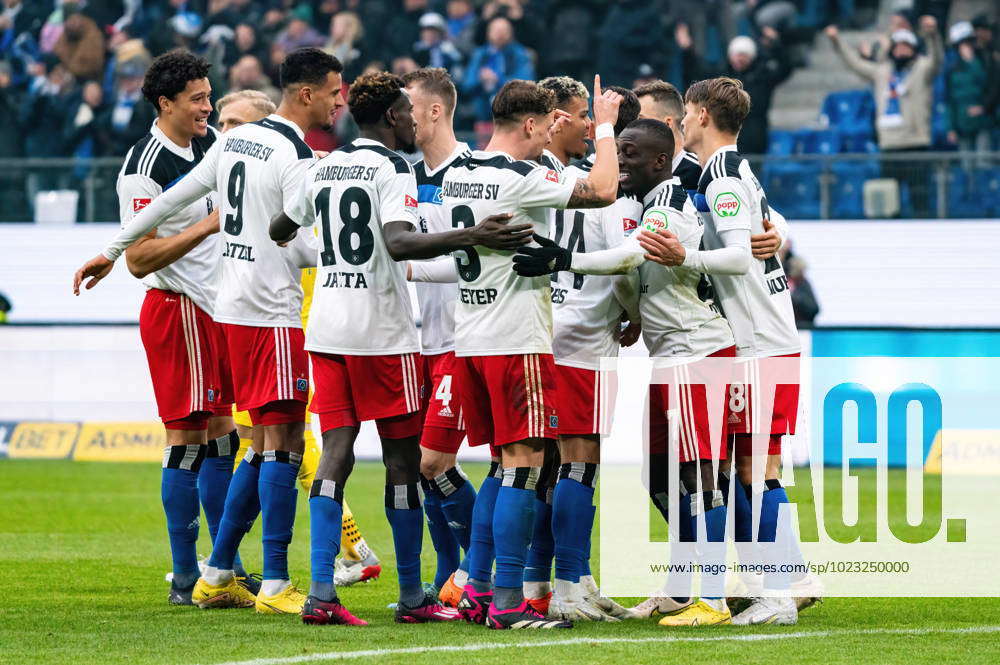 Jubel Hamburger SV Nach Tor Zum 3:1 Robert Glatzel (Hamburger SV 9 ...