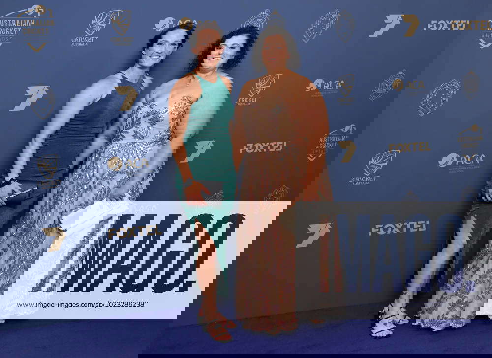 2023 AUSTRALIAN CRICKET AWARDS, Australian cricketer Megan Schutt (left