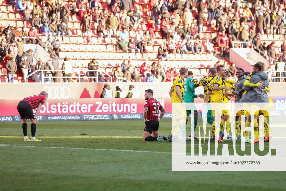 3. Liga; FC Ingolstadt 04 - Borussia Dortmund II; Niederlage, Hängende ...