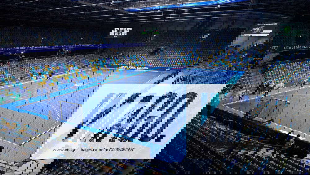 Die noch fast leere Süwag Energie Arena (Ballsporthalle Frankfurt) im Überblick vor dem ersten Spi