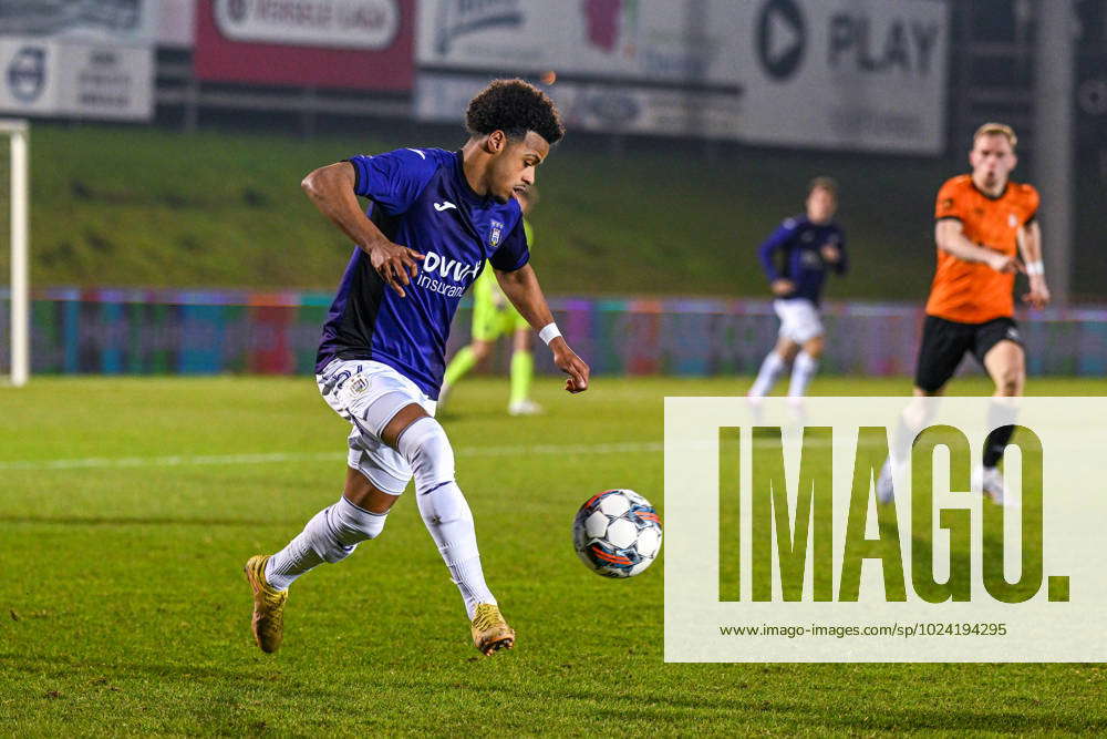 Lucas Lissens (47) of RSC Anderlecht pictured during a soccer game between  KMSK Deinze and RSC Anderlecht Futures youth team during the 22 nd matchday  in the Challenger Pro League for the