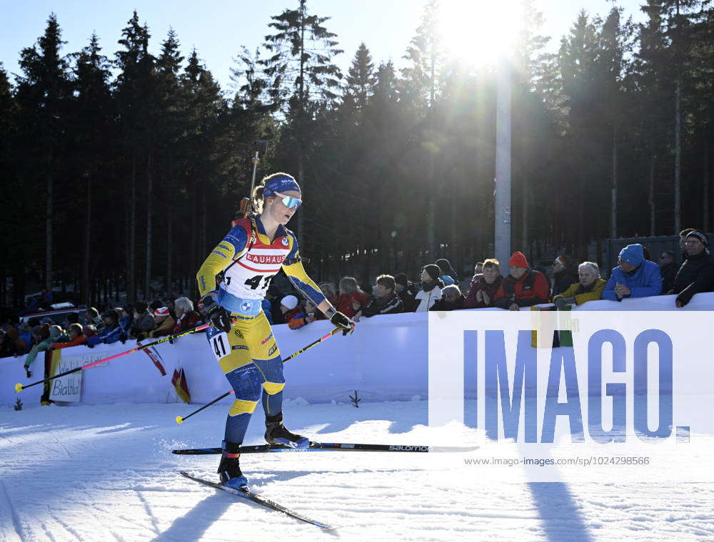 OBERHOF 20230215 Sveriges Mona Brorsson Under Damernas 15 Km Under ...