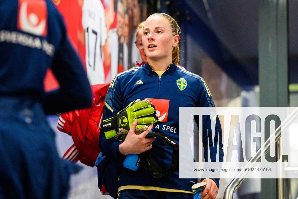 230220 Goalkeeper Tove Enblom of the Swedish womens national football