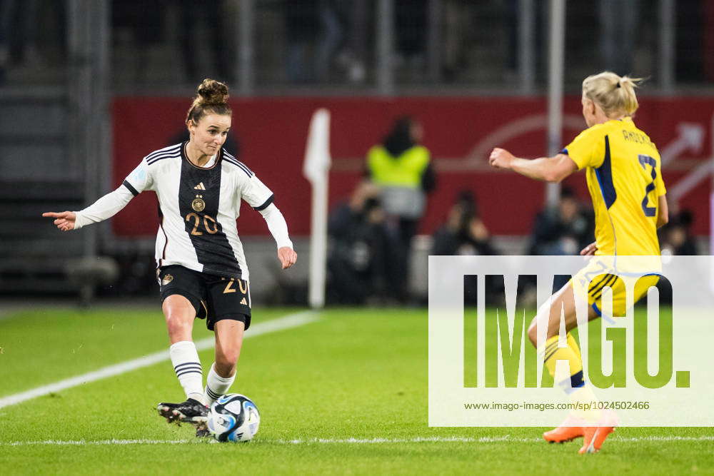 Frauen Laenderspiel, Germany Sweden 21 02 2023 Lina Magull Germany, 20 ...