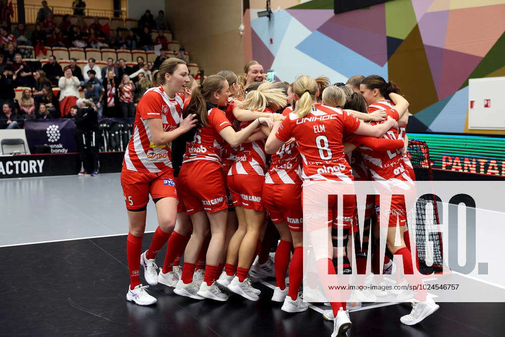 230222 Pixbo celebrates after winning gold in the floorball match in ...