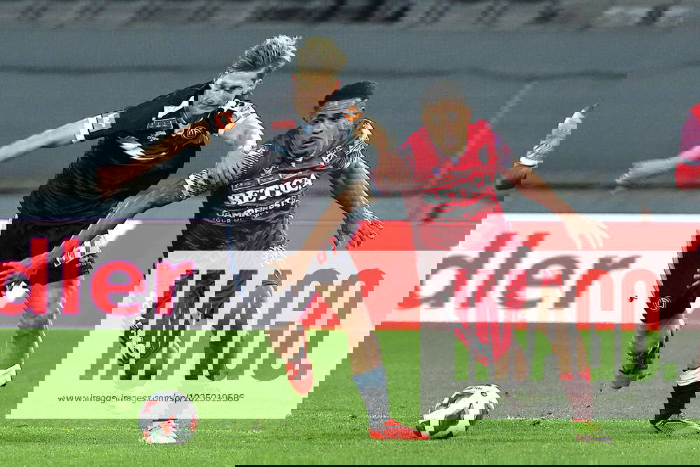 Sion, 01.03.2023, Football Swiss Cup, FC Sion FC Lugano, Cleilton Itaitinga (FCS 76) duel with Rom Sion, 01.03.2023, Football Swiss Cup, FC Sion FC Lugano, Cleilton Itaitinga (FCS 76) duel with Rom