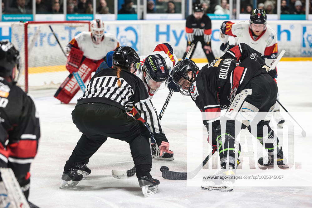 Eishockey Bayernliga EHC Koenigsbrunn - VfE Ulm Neu-Ulm 07.03.2023 Tim ...