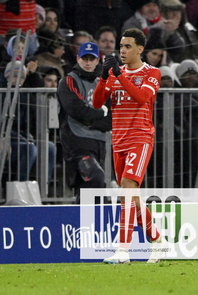 Change Substitution Jamal Musiala Fc Bayern Muenchen Fcb Leaves The Field Fc Bayern Muenchen