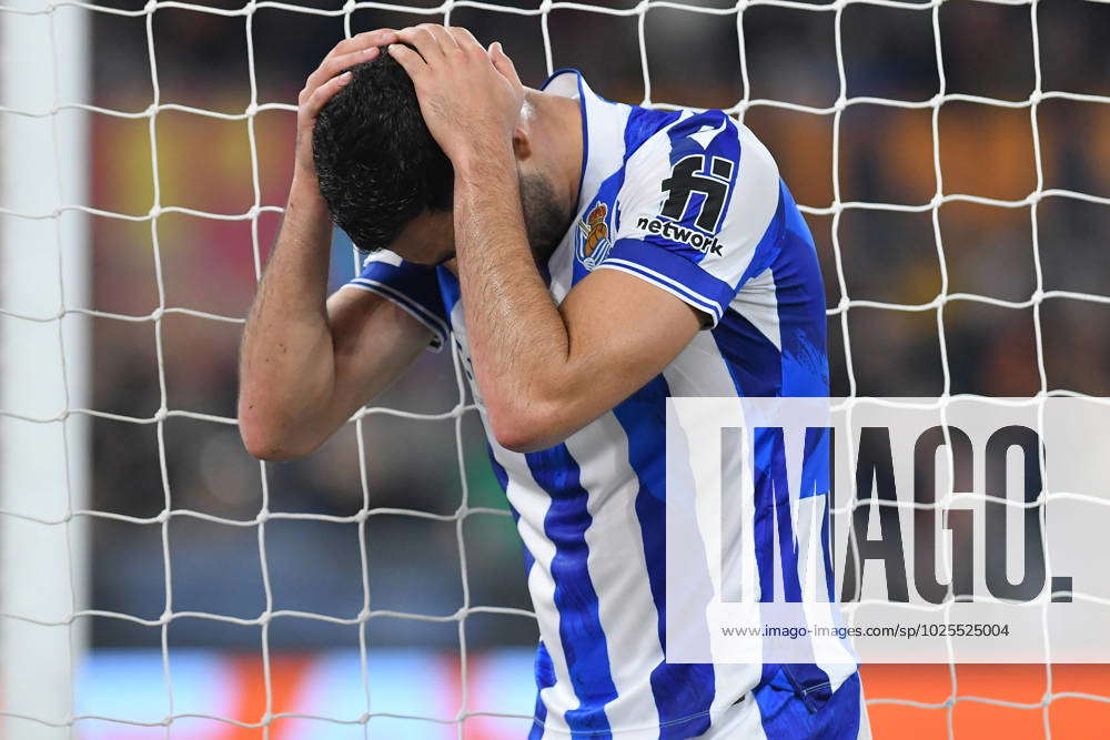 The Real Sociedad player Mikel Merino during the Uefa Europa League ...